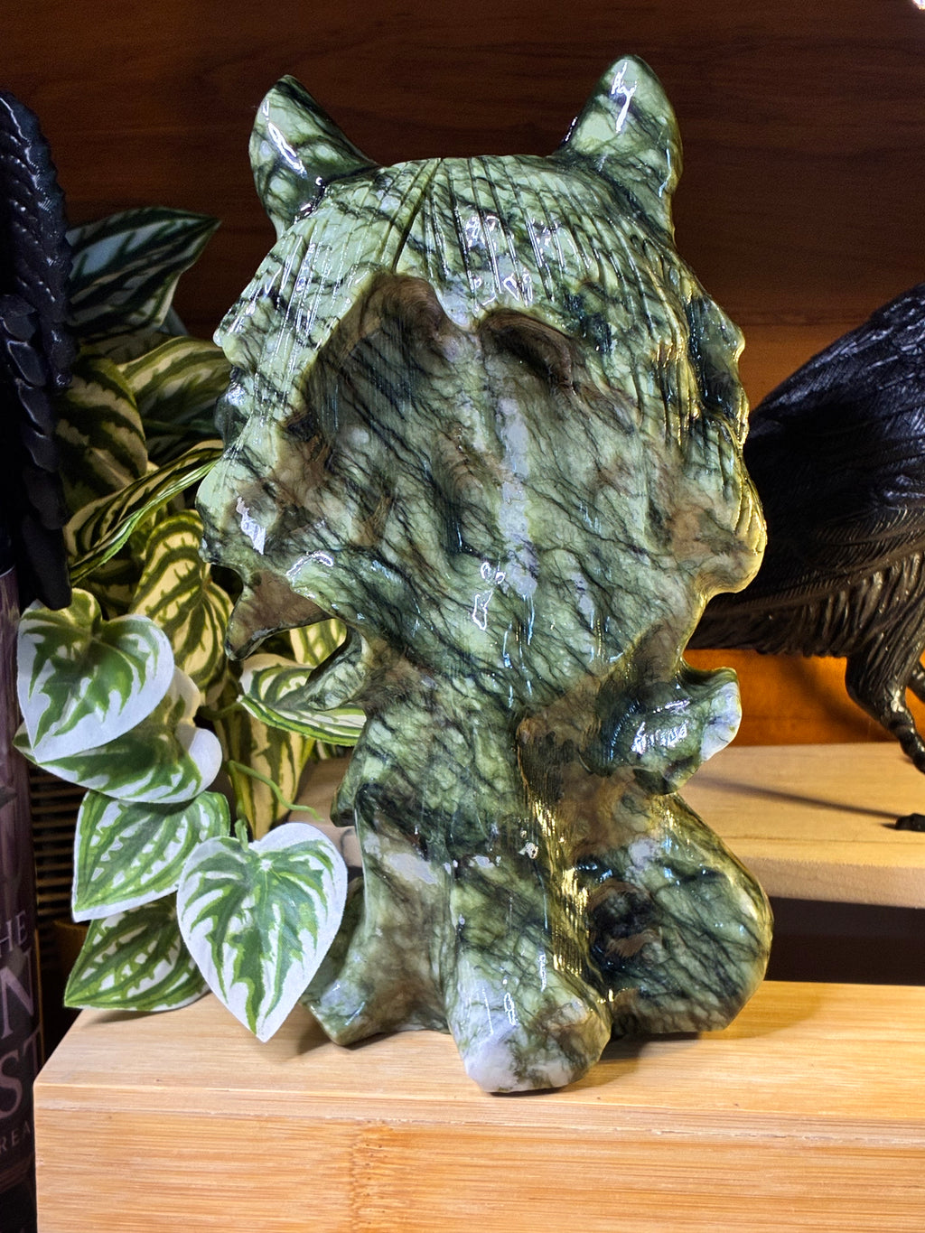 Green Jade Wolf Head Carving