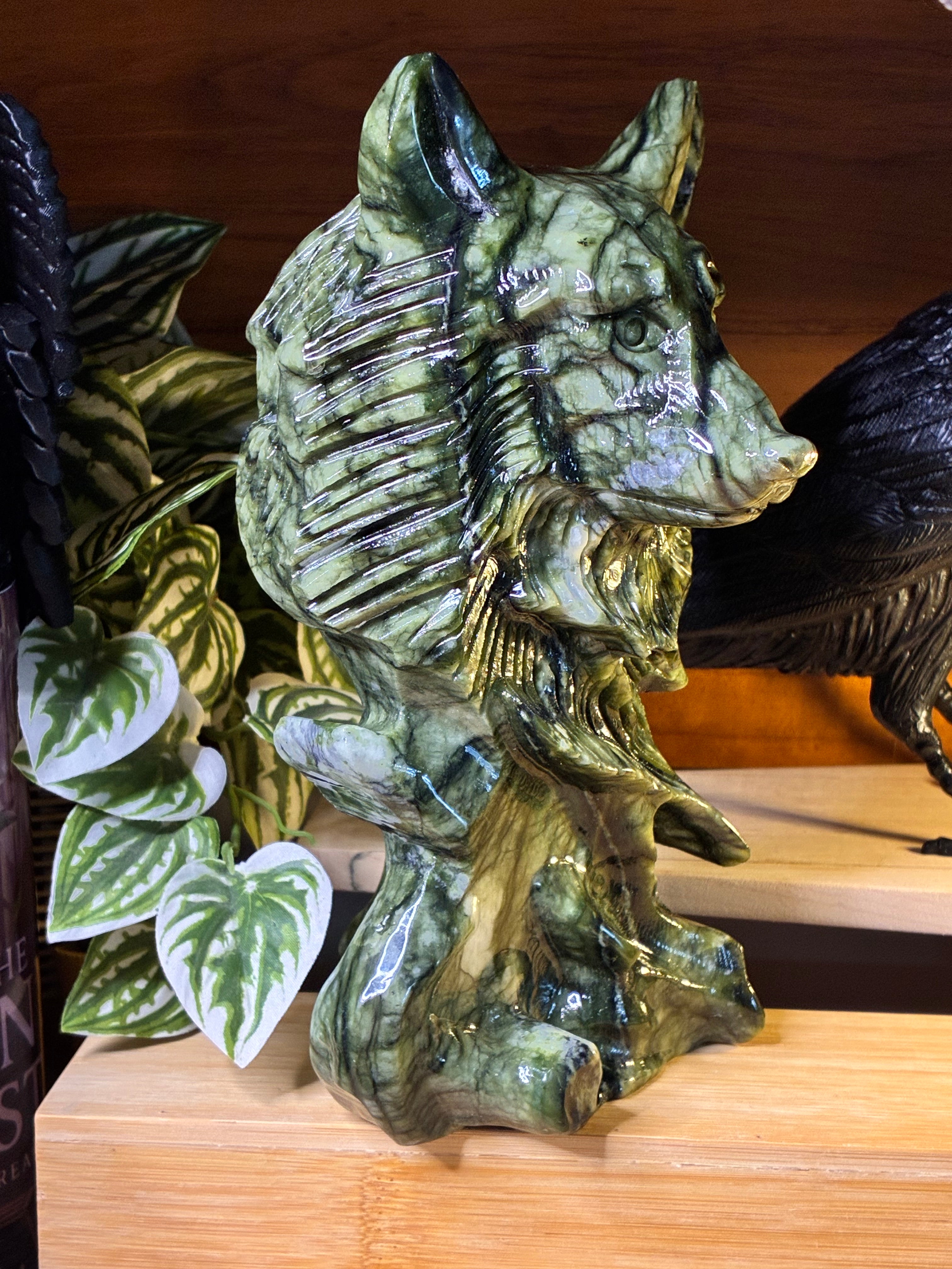 Green Jade Wolf Head Carving