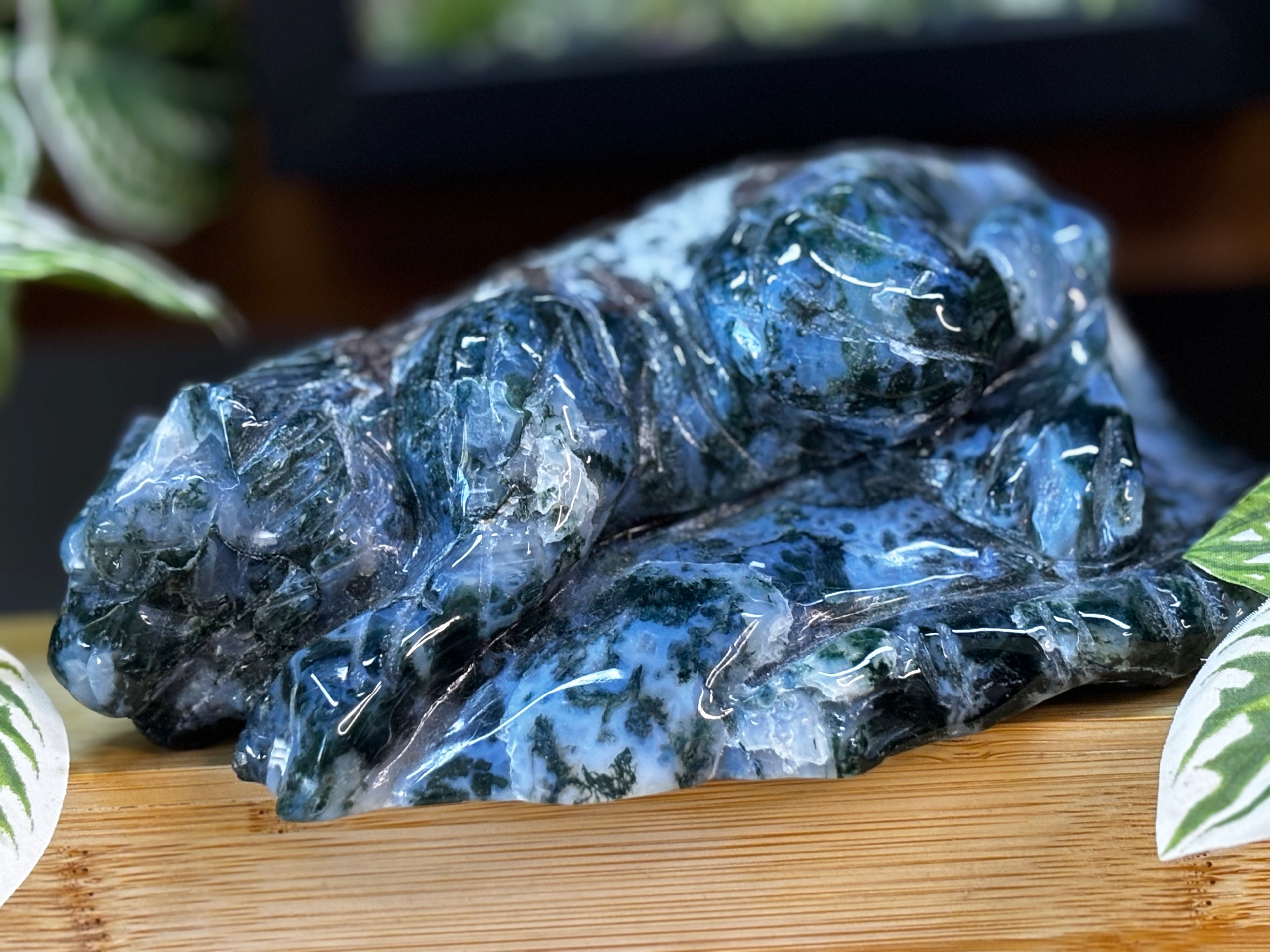 Moss Agate Tiger Carving