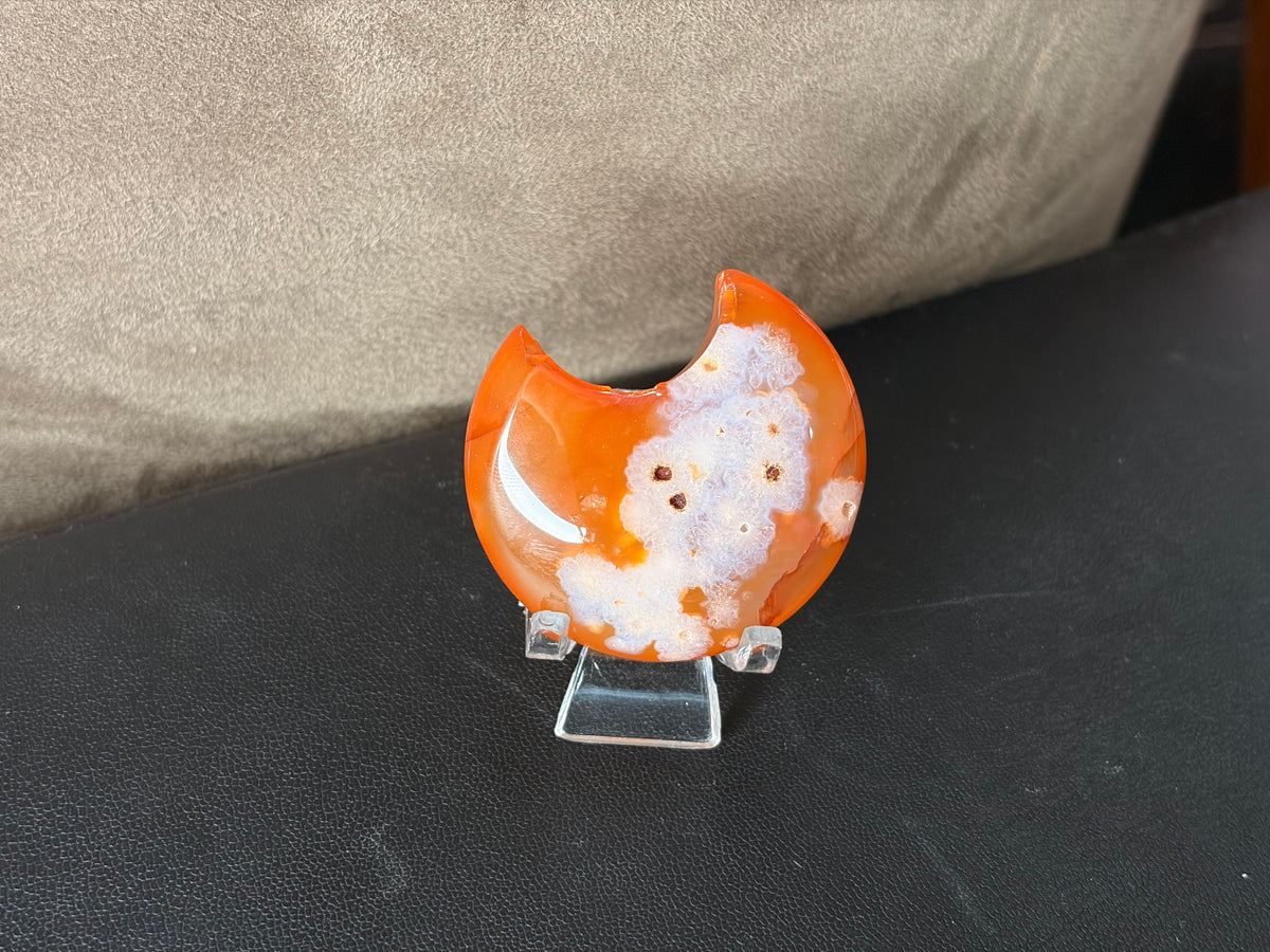 Carnelian Flower Agate Moon