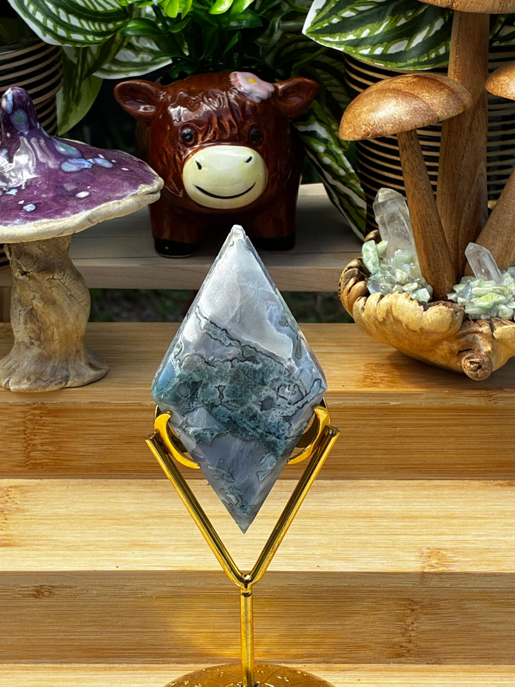 Moss Agate Rhombus w/Stand