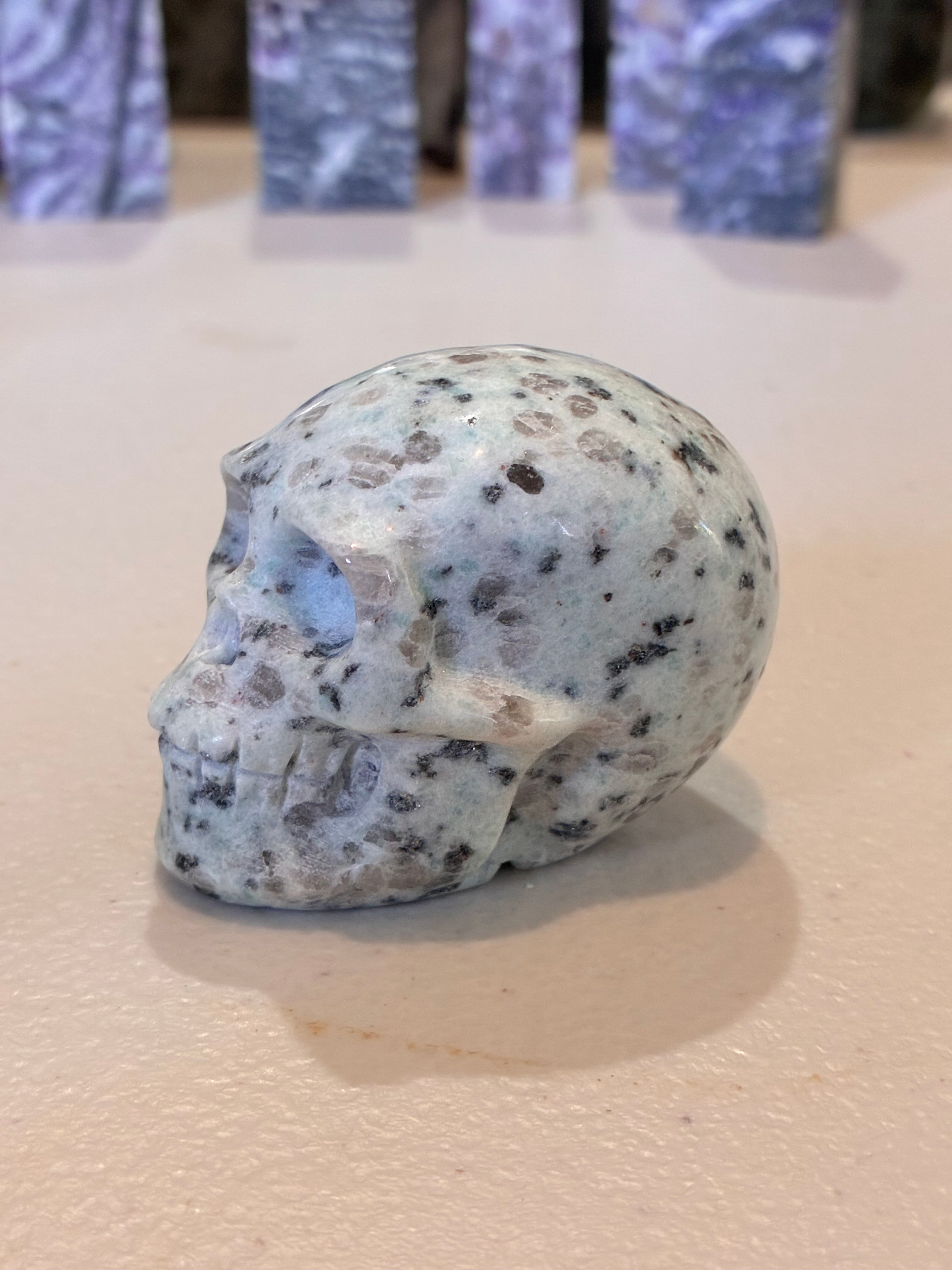 Kiwi Jasper Skulls