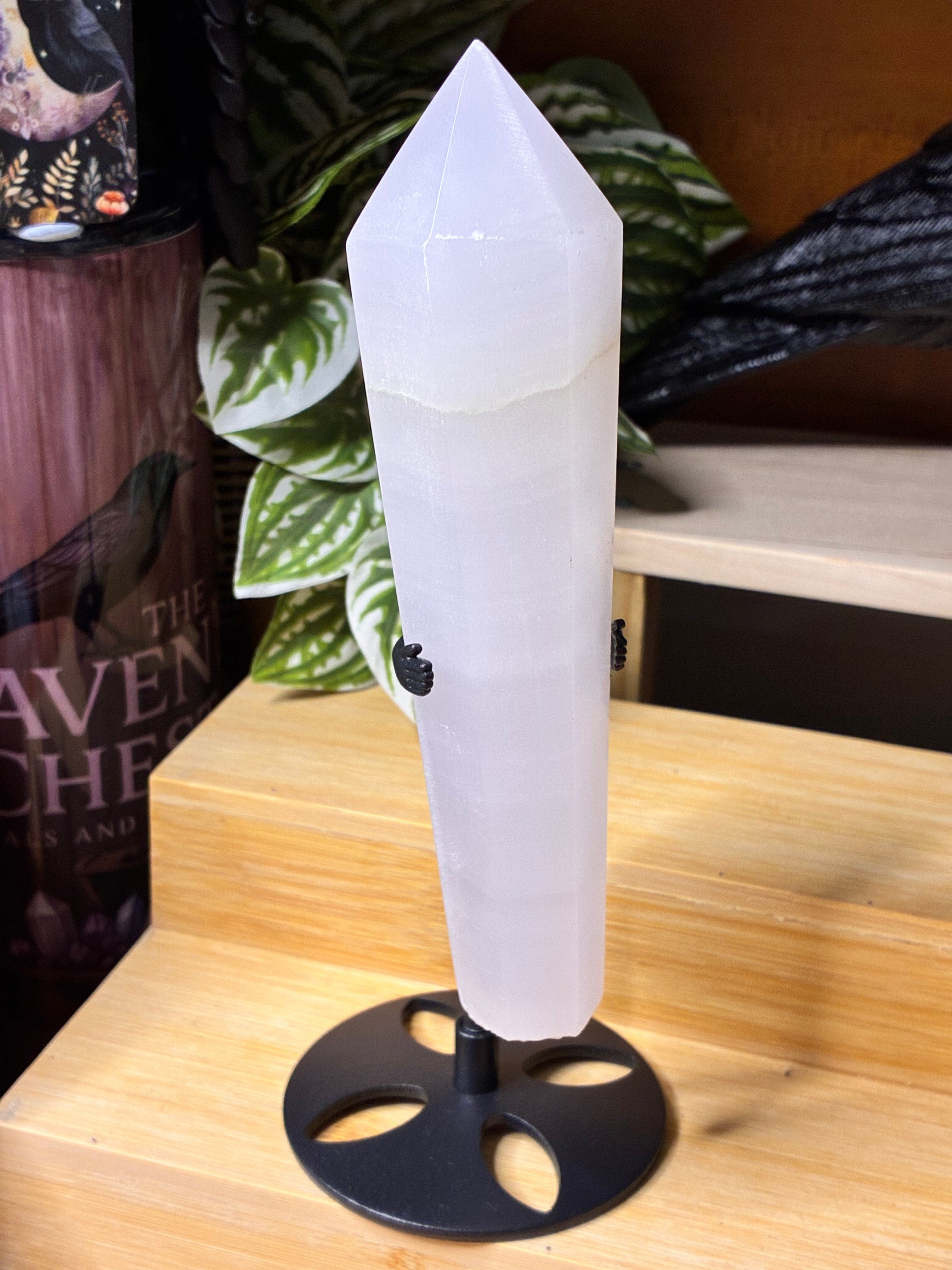Mangano Calcite Wand w/Stand 2