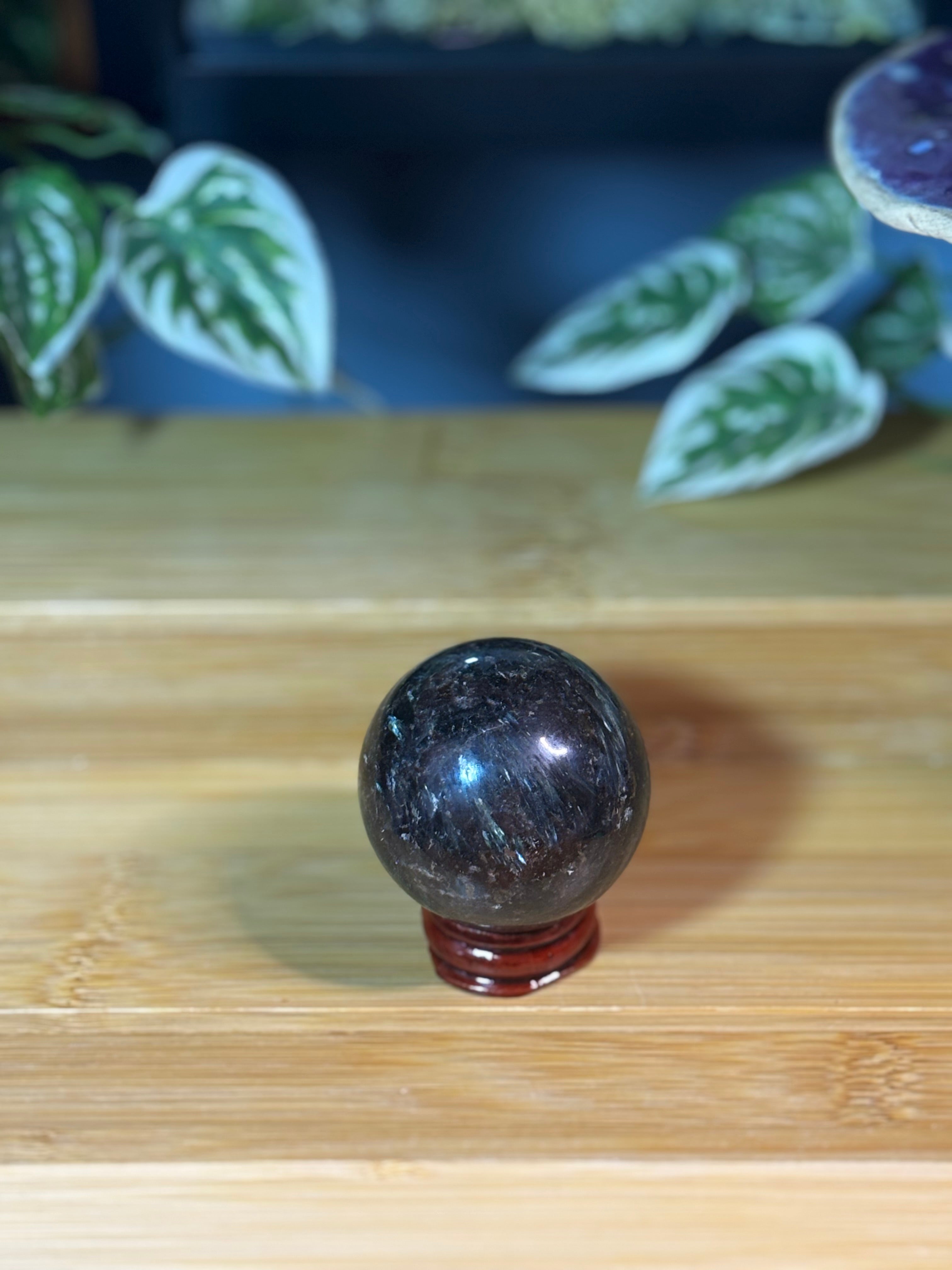 Arfvedsonite & Garnet Sphere