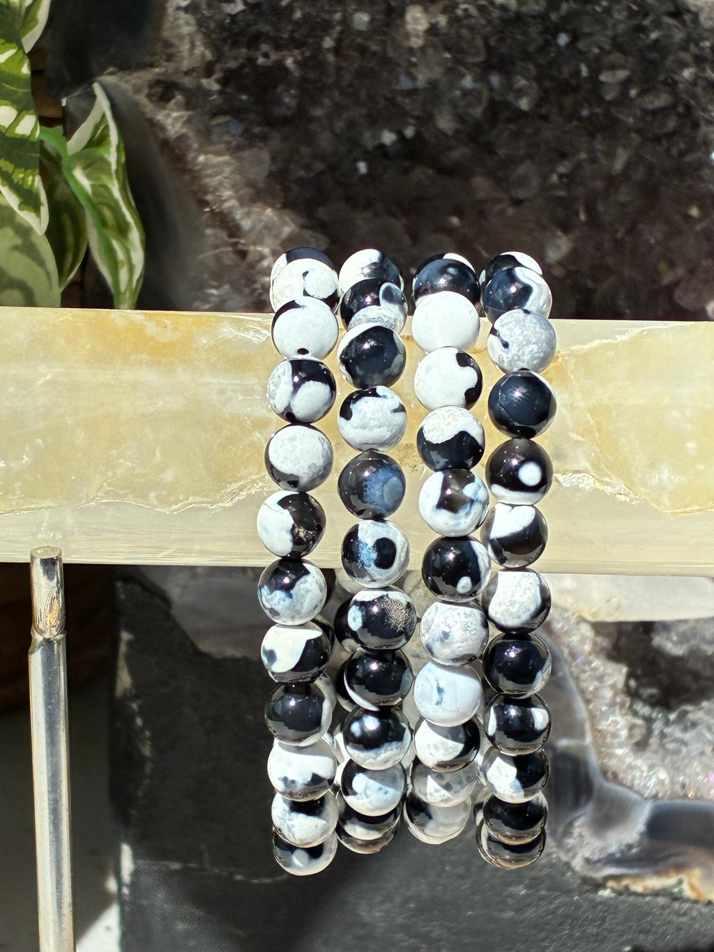 8mm Orca Agate Bracelet