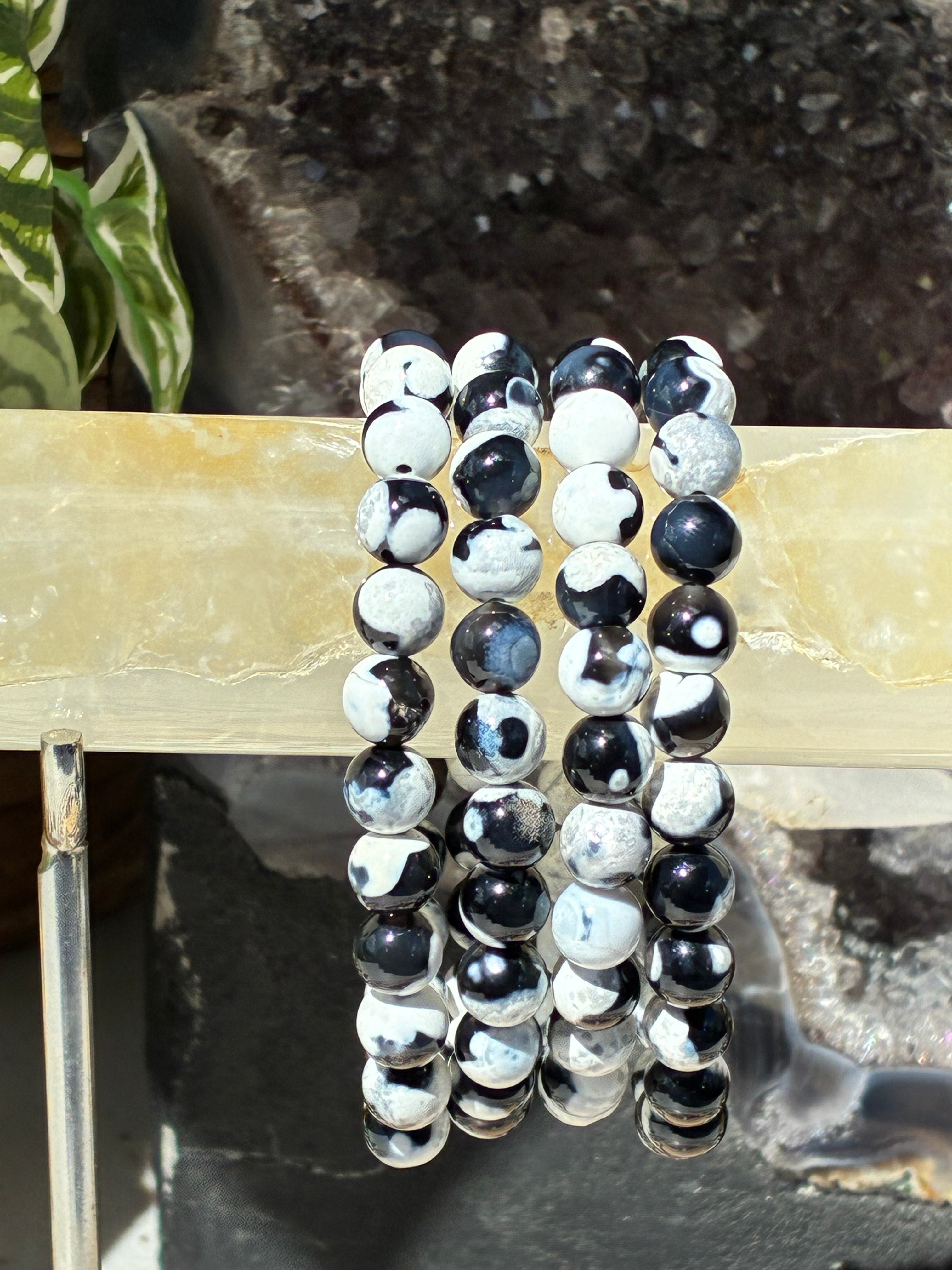 8mm Orca Agate Bracelet