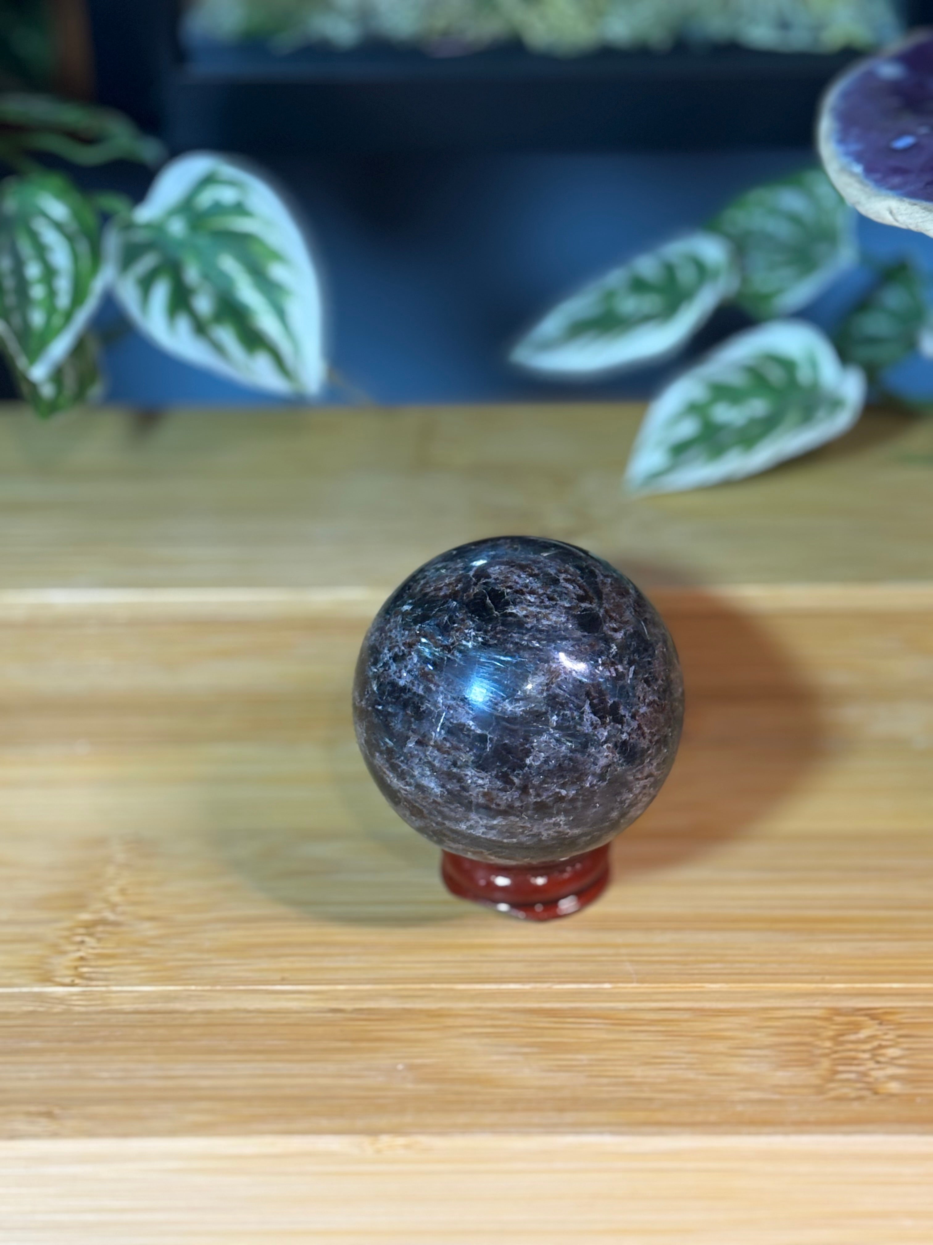 Arfvedsonite & Garnet Sphere
