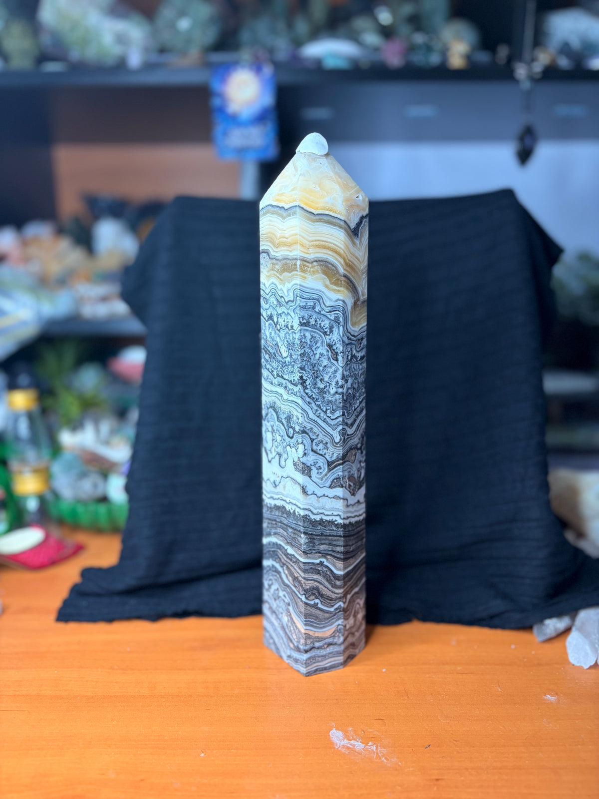 Dendritic Banded Calcite Tower