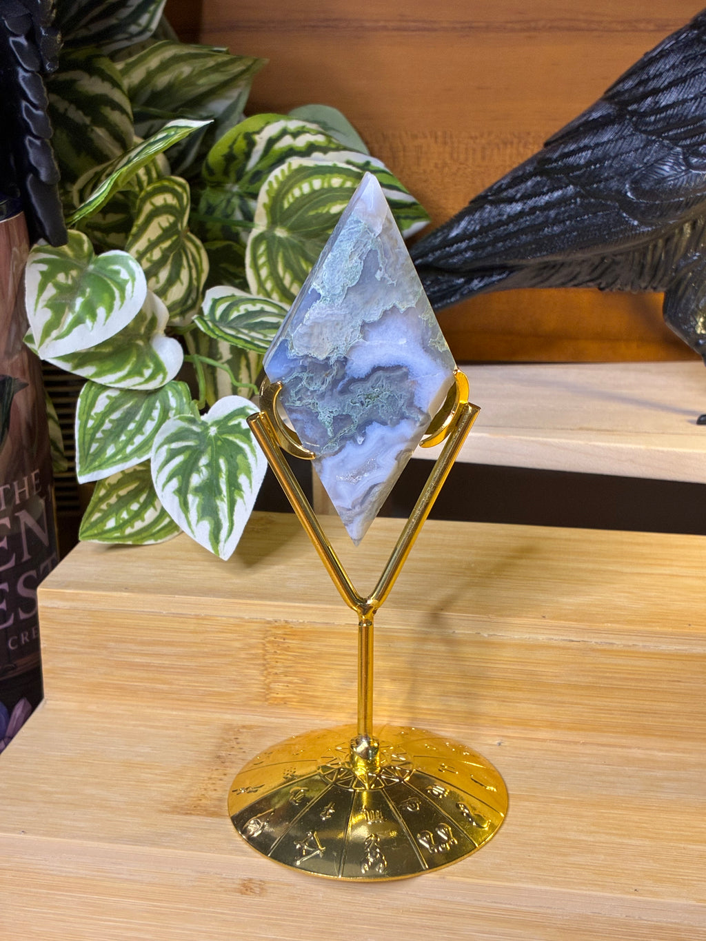 Moss Agate Rhombus w/Stand