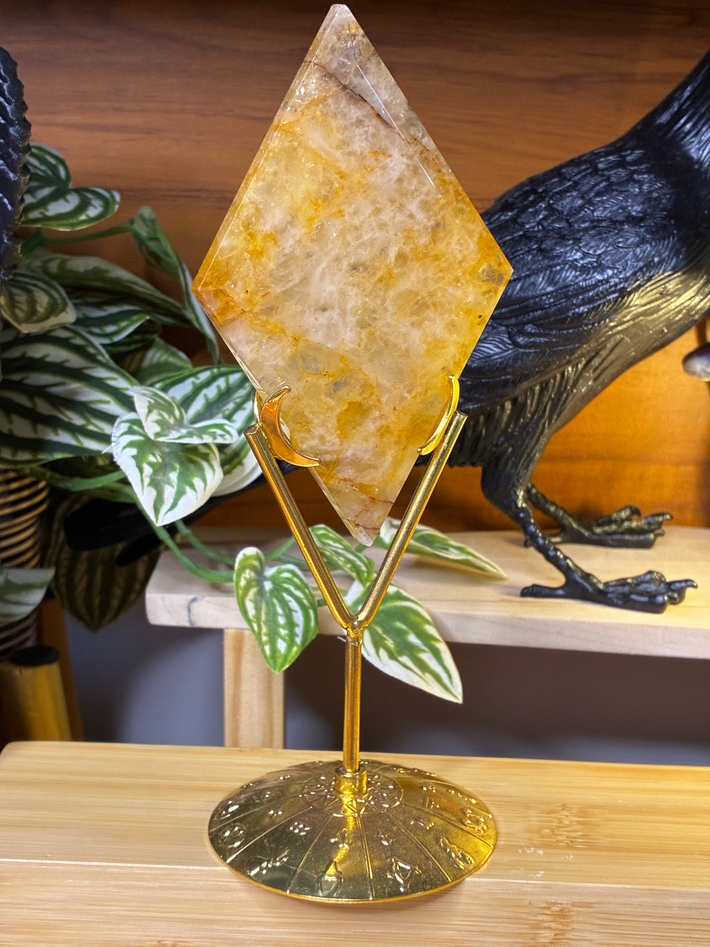 Golden Healer Rhombus on Stand
