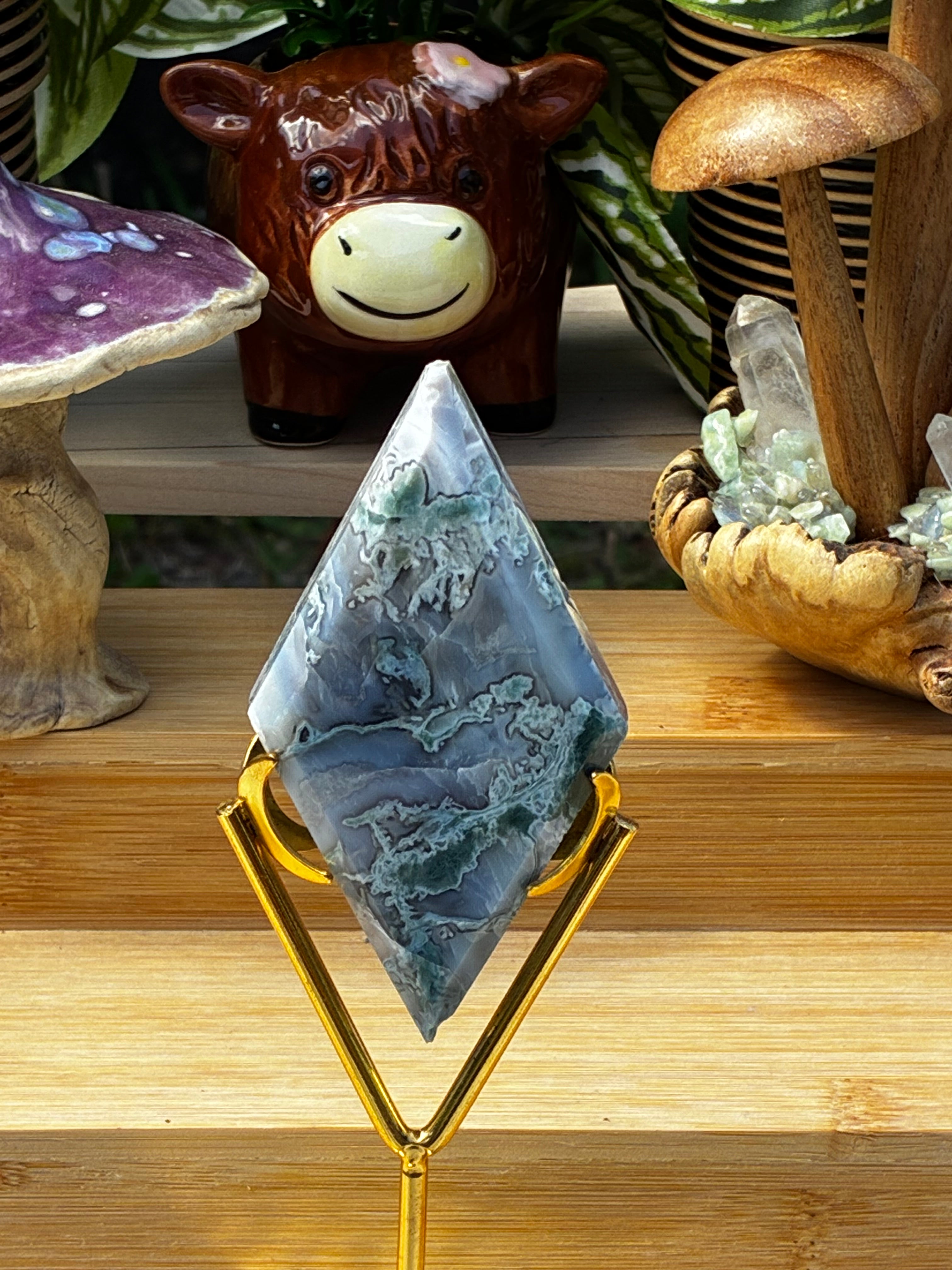 Moss Agate Rhombus w/Stand