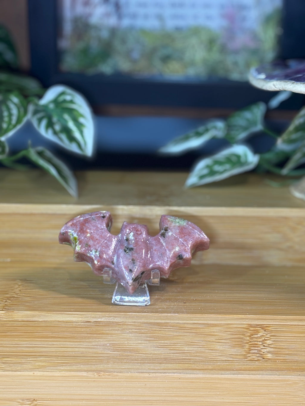 Peach Blossom Jade Bat Carving