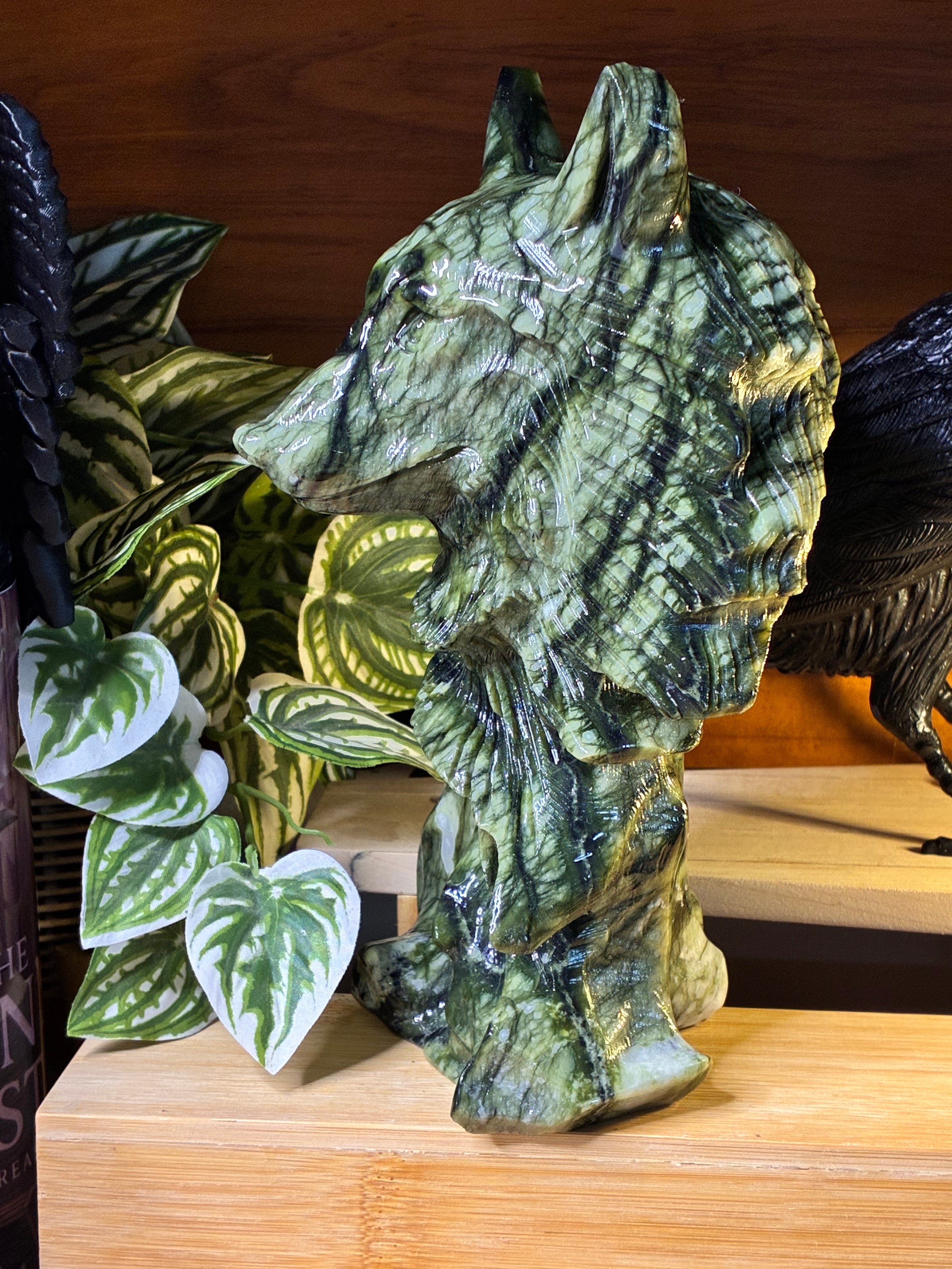Green Jade Wolf Head Carving