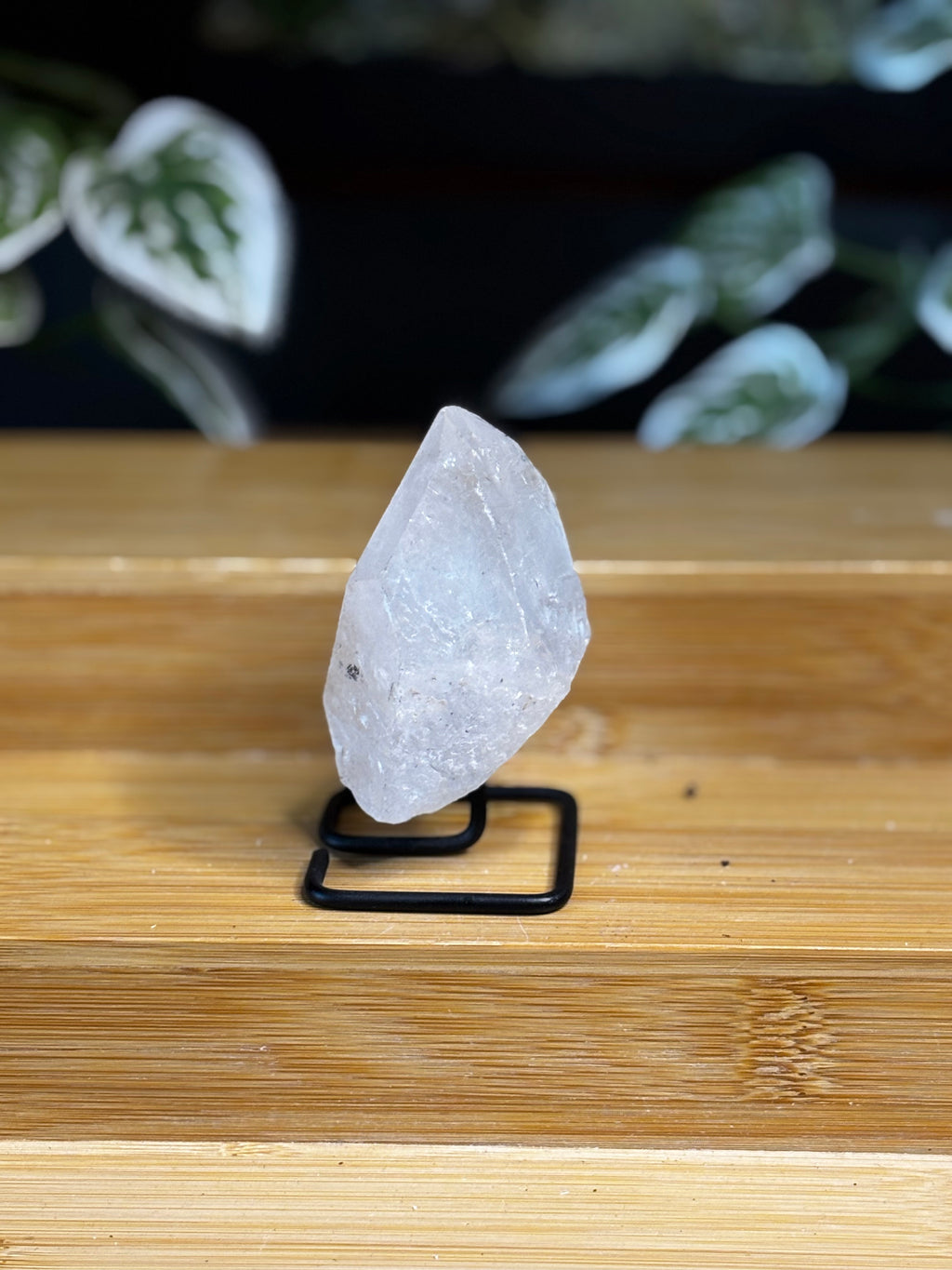 Quartz on stand