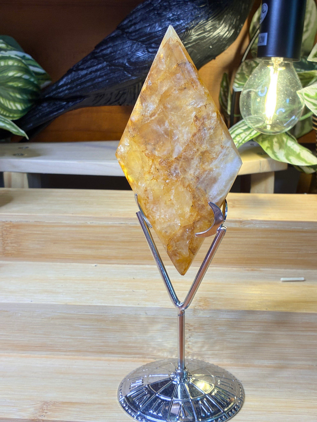Golden Healer Rhombus w/Stand