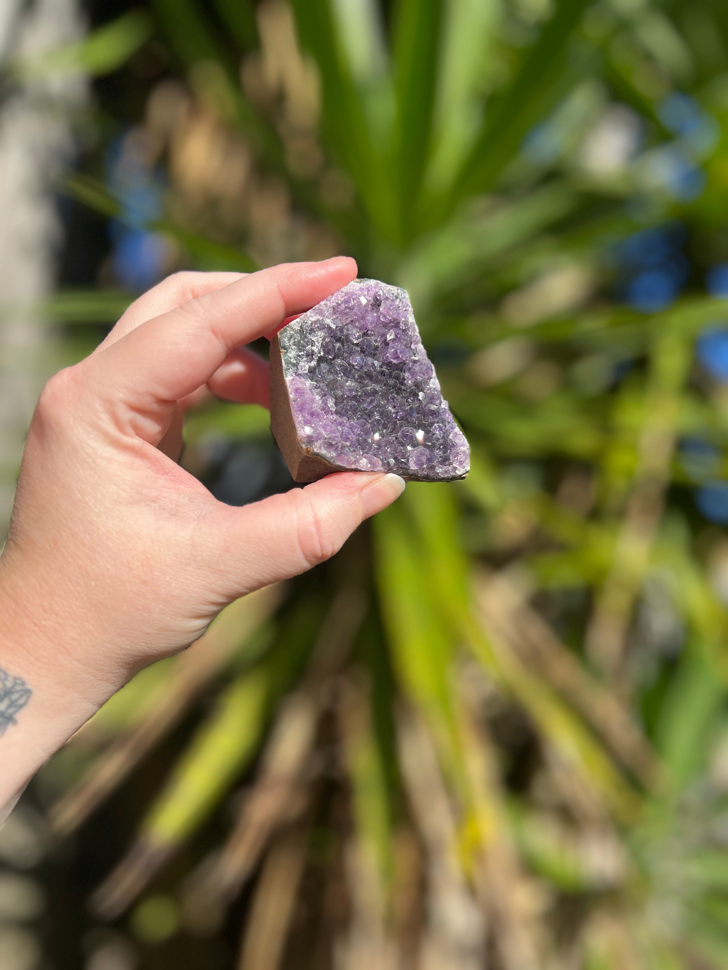 Amethyst Mini Cave Cut Base