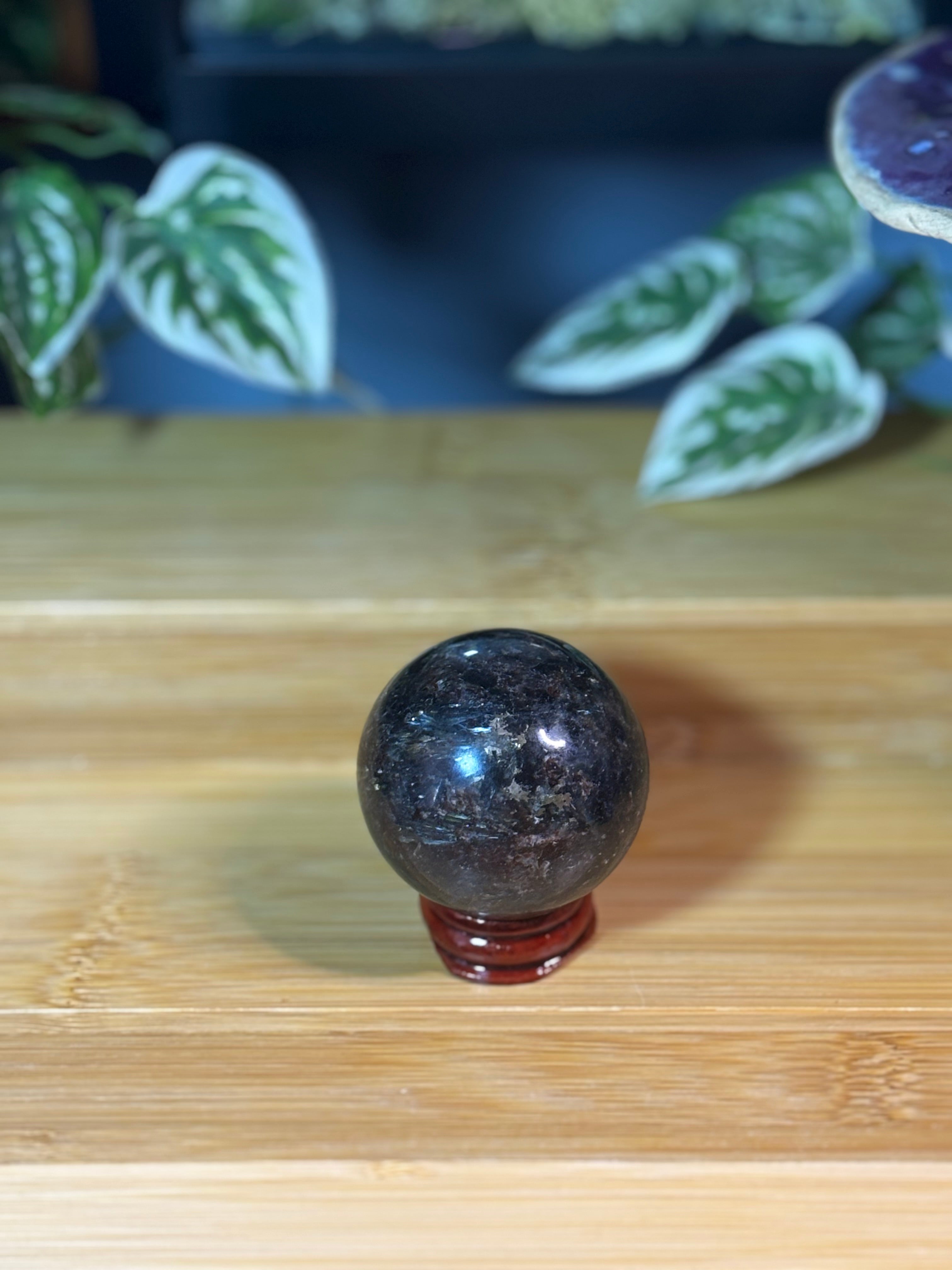 Arfvedsonite & Garnet Sphere