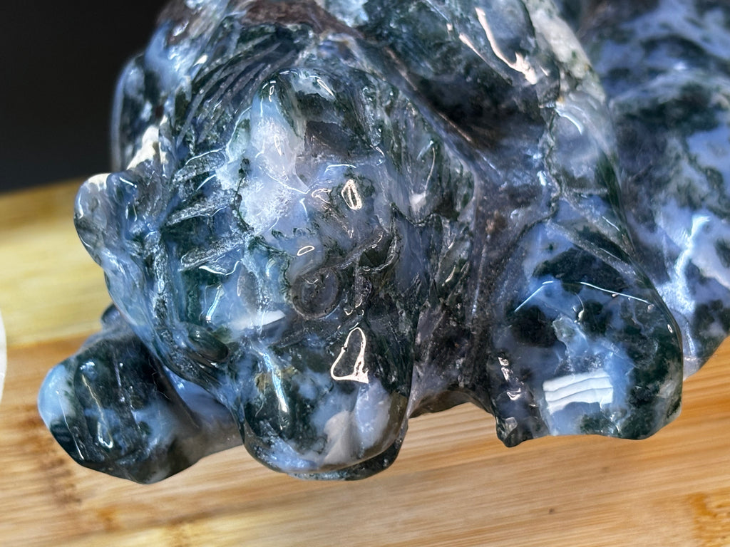 Moss Agate Tiger Carving