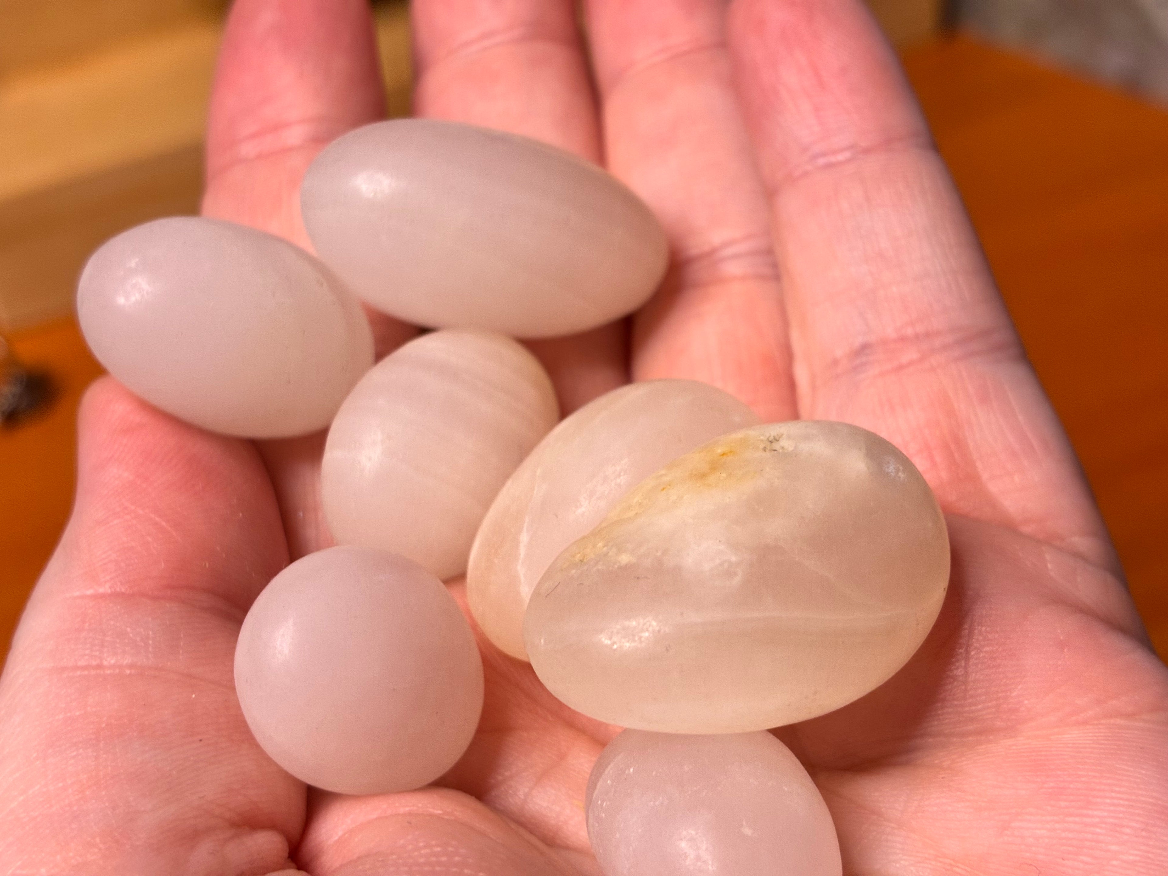 Mangano Calcite Tumbles