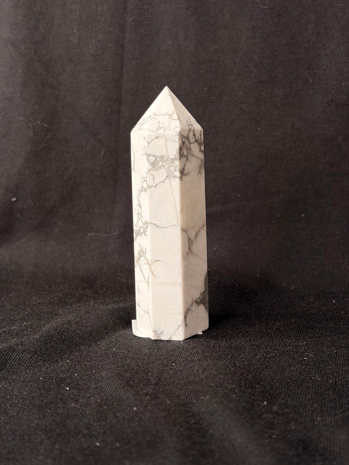 Howlite Point 1