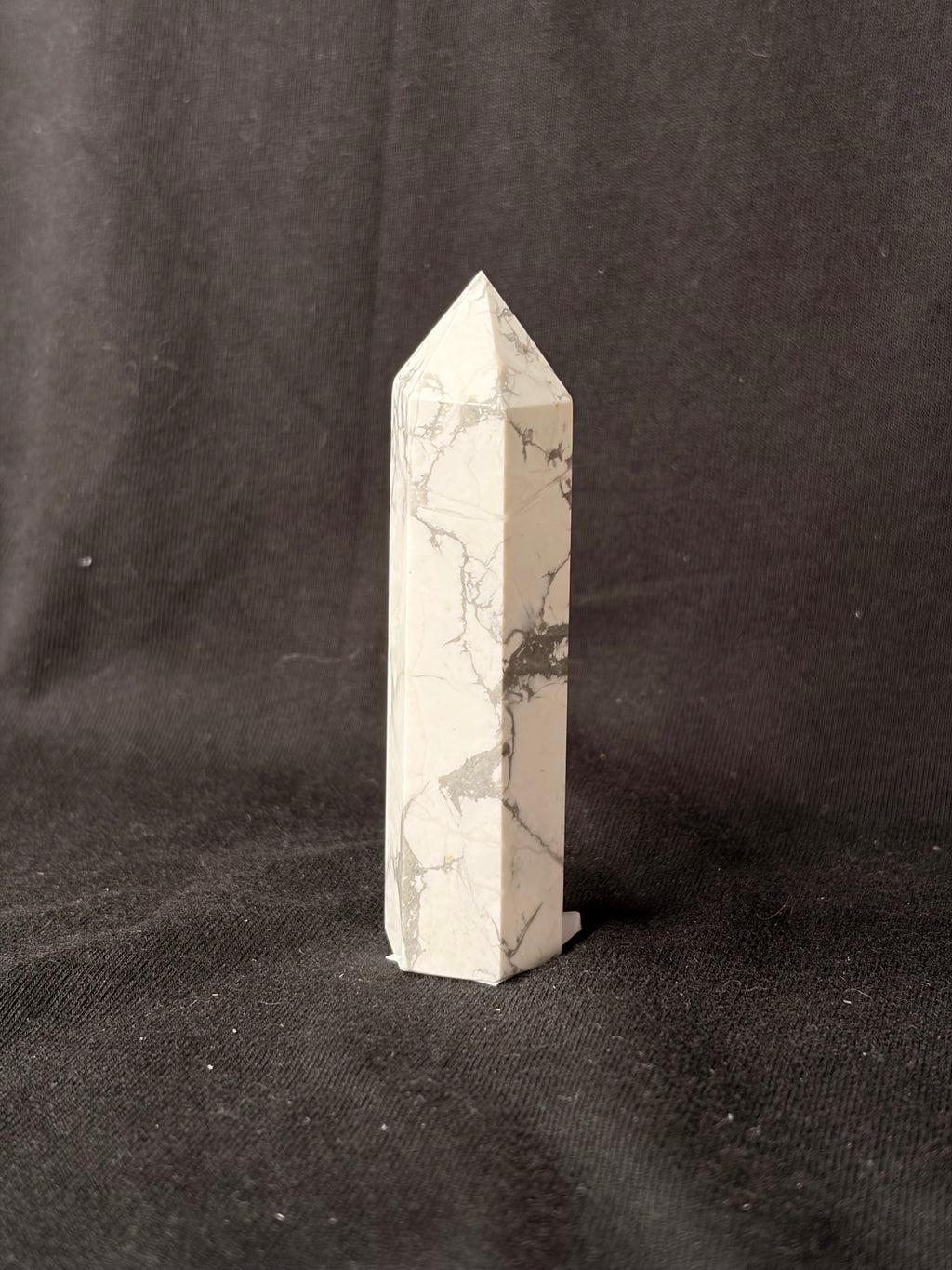 Howlite Point 1