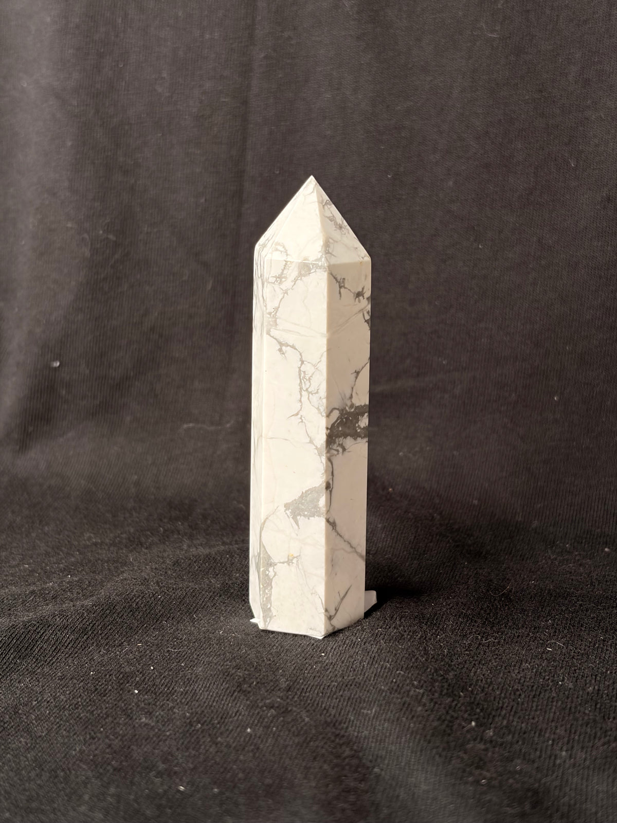 Howlite Point 1