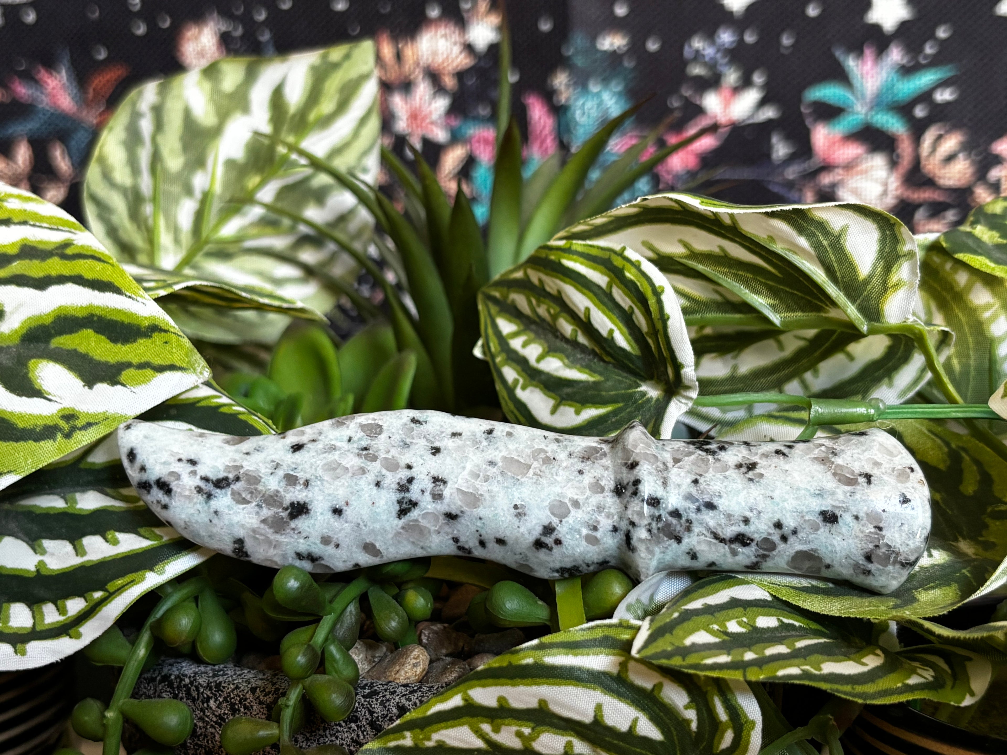 Kiwi Jasper Dagger Carving