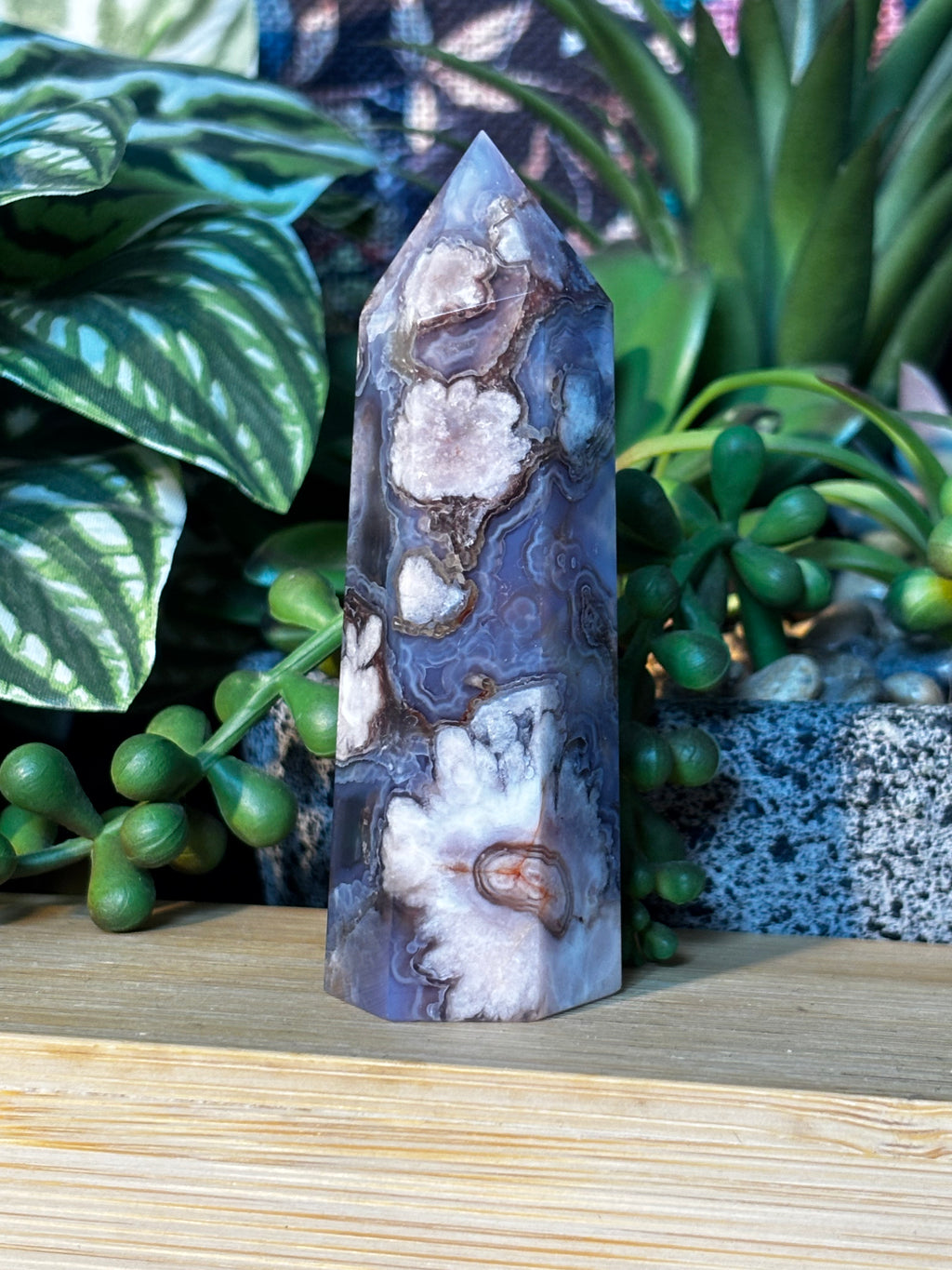 Flower Agate Point