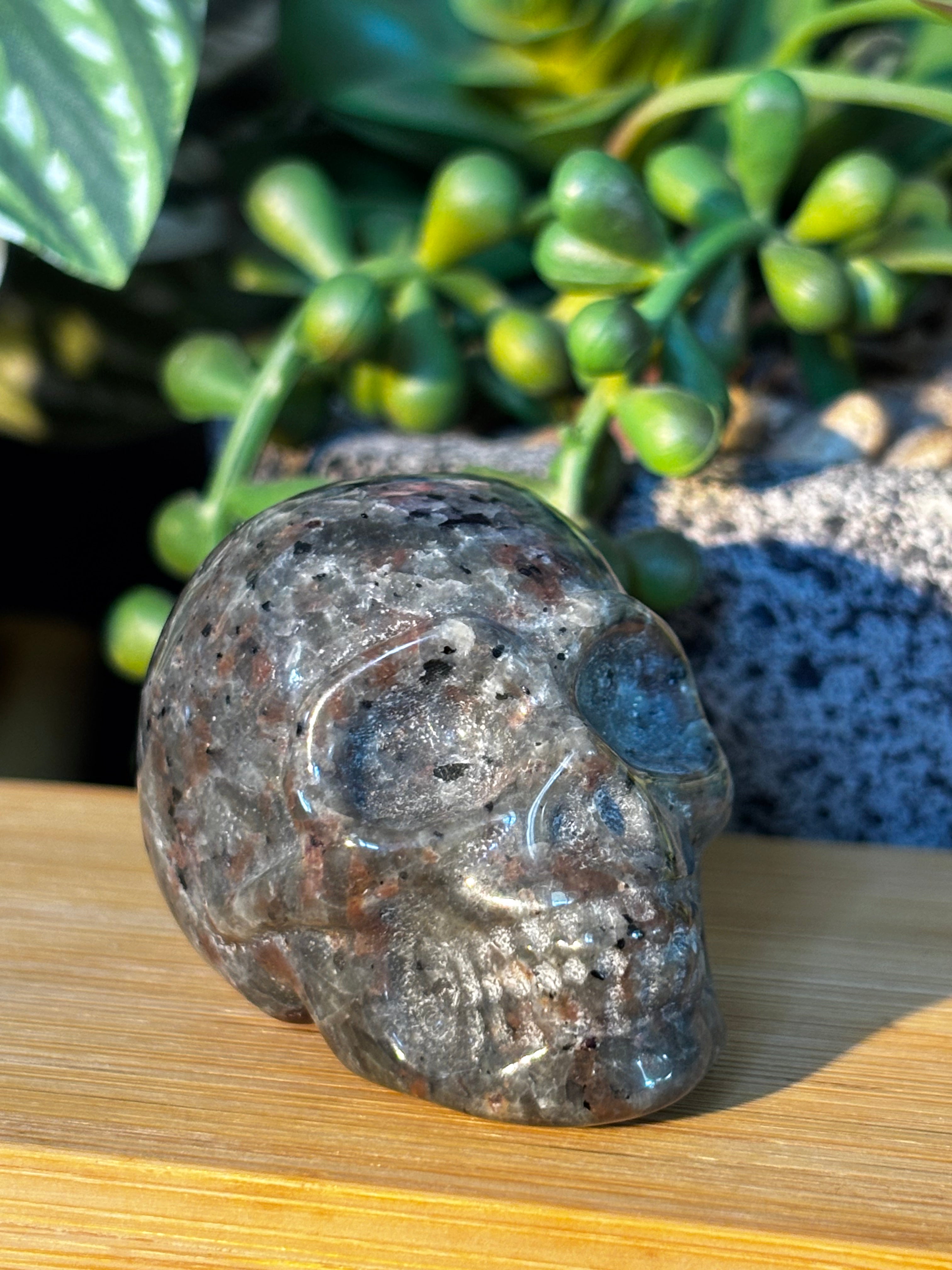 Yooperlite Skull Carving